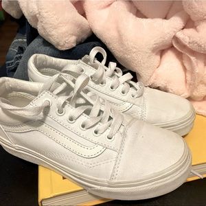Vans Youth Sz 2 VeryGUC
